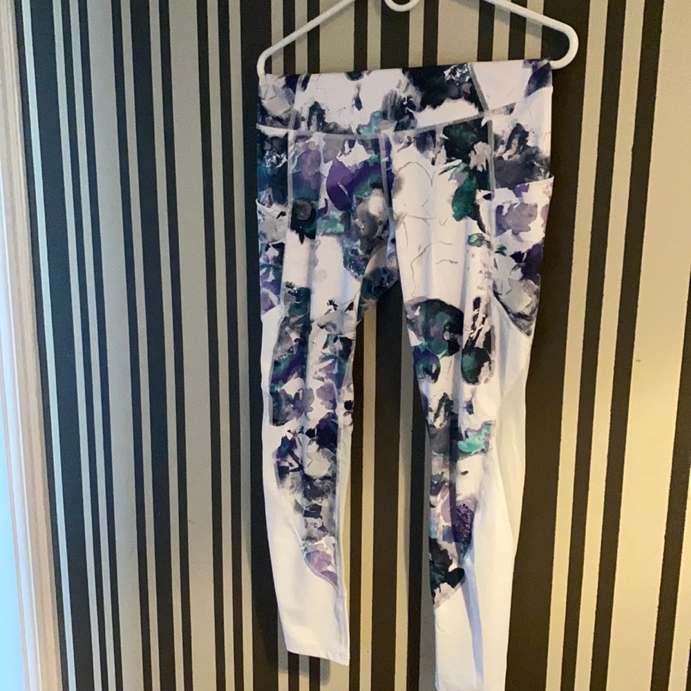 printed leggings